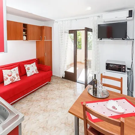 Apartments Cvita Omis Exterior photo